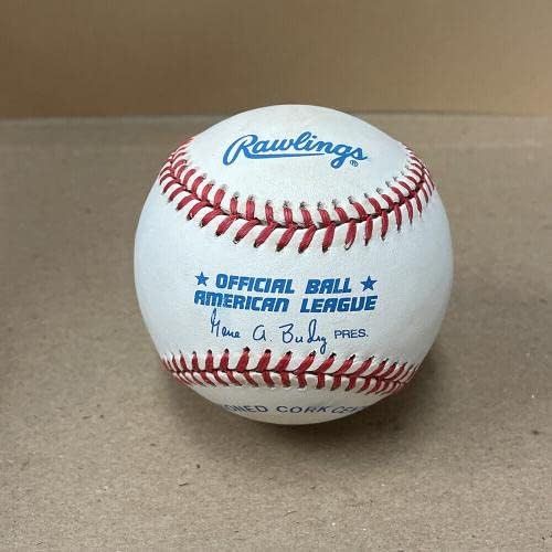Jorge Posada NY Yankees, B & E Hologram İmzalı Beyzbol Toplarıyla OAL Beyzbol Otomobilini İmzaladı